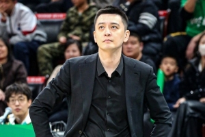 楊鳴：教練是弱勢群體 職業隊主帥和國家隊教練都沒那么大的權利