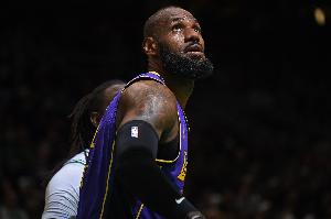 不會退役！詹姆斯將征戰生涯第24季 NBA歷史首人
