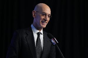 NBA官方：今年夏聯(lián)將測試使用一款內(nèi)置傳感器的智能籃球