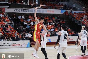 媒體人：不要以為低位技術(shù)很簡(jiǎn)單 NBA都沒(méi)多少能把低位打好的球員