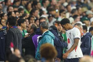 記者：寬薩直紅停賽兩場正確 問題在于FIFA對巴洛貢和C羅區別對待