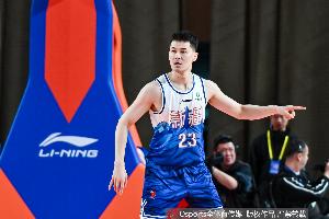 媒體人：阿不都和新疆的新合同為3年全額頂薪 還將兼任球隊助教-nj