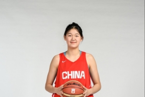 帶傷堅(jiān)持作戰(zhàn)！孫晗昀21中8拿到16分4籃板 三分6中0