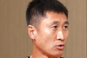 馬寧用英文復述恩博洛假摔被罰下場！球迷調侃：中式英語