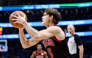 單場59分&G聯賽歷史得分王卻沒機會？麥克朗：繼續沖擊NBA
