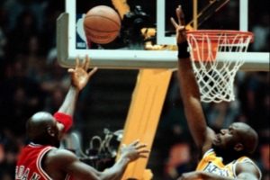 火爆哪個(gè)用勁球看NBA在線觀看_火爆哪個(gè)用勁球看NBA在線觀看在線觀看_免費(fèi)看直播