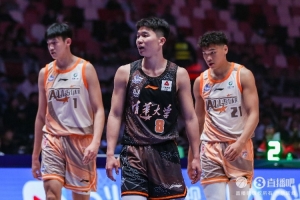 媒體人：石奎已完成NBL注冊 下月AUBL為清華生涯謝幕戰(zhàn)